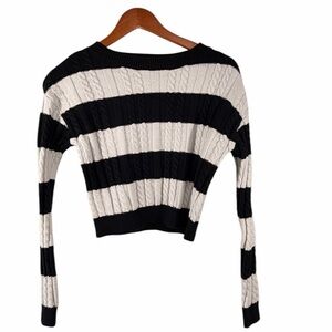Hazel Moon Black and white striped cropped cable knit sweater XS